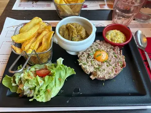 restaurant à Allonnes - image 4