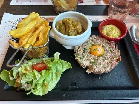 restaurant à Changé - image 3