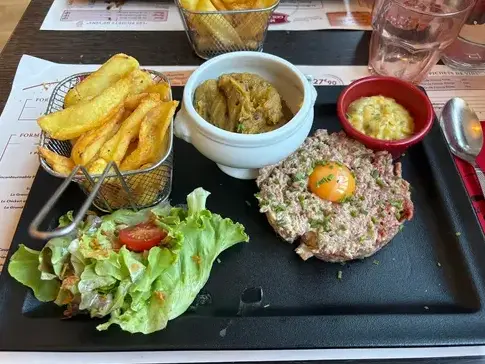 restaurant traditionnel à Changé - image 2